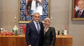 Kütahya Belediye Başkanı Şehit Teğmen Ahmet Tarım'ın Annesini Ağırladı