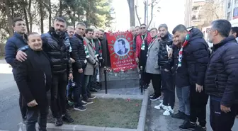 Diyarbakır'da Şehit Emniyet Müdürü Ali Gaffar Okkan Anısına Futbol Maçı Düzenlendi