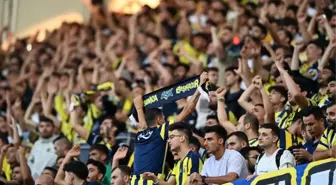 Fenerbahçeliler RAMS Başakşehir'de forma giyen Deniz Türüç'e öfke kusuyor: Haram zıkkım olsun