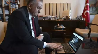 MHP'li Erkan Akçay, AA'nın Yılın Kareleri oylamasına katıldı