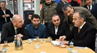 Bursa Büyükşehir Belediye Başkanı Alinur Aktaş, Bereket Sofraları Buluşmaları kapsamında Orhangazi ilçesinde vatandaşlarla bir araya geldi