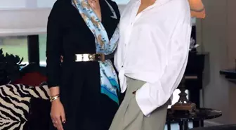 Ajda Pekkan, Sanatta Engel Yok Vakfı'na Verdiği Destekle Ödüllendirildi