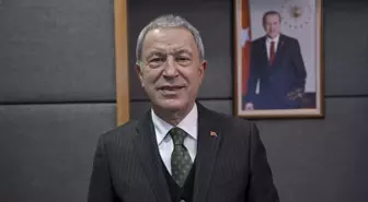 Hulusi Akar, Anadolu Ajansı'nın 'Yılın Kareleri' oylamasına katıldı