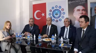 AK Parti Muğla Büyükşehir Belediye Başkan Adayı Aydın Ayaydın, Menteşe ilçesinde ziyaretlerde bulundu