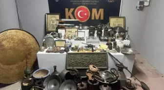 Bursa'da Tarihi Eser Kaçakçılığı Operasyonu: 620 Parça Eser Ele Geçirildi