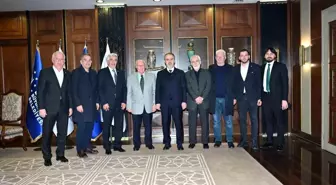 Bursaspor Yönetimi Bursa Büyükşehir Belediye Başkanı'nı Ziyaret Etti