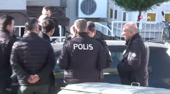 Doçent, boşanmadan bir gün önce katliam yapmış İzmir'de cinayete kurban giden anneanne ve torununun cenazeleri teslim alındı
