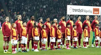 Galatasaray Teknik Direktörü Okan Buruk İstanbulspor maçında 2 değişiklik yaptı