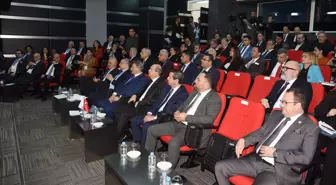 KKTC'de gerçekleşen Doğu Akdeniz Enerji Zirvesi'nde enerjinin geleceği ele alındı