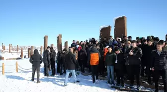 Öğrenciler Ahlat'ı Keşfetti
