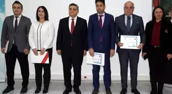 Sinop Valiliği, Cumhuriyetin 100. yılı etkinliklerinde görev alanlara başarı belgesi verdi