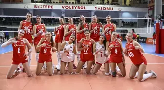20 Yaş Altı Kadın Milli Voleybol Takımı Yunanistan'ı 3-0 yenerek finale yükseldi