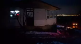 Zihinsel engelli genç, annesini bıçaklayarak öldürdü