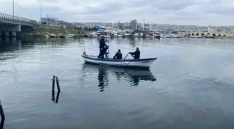 Büyükçekmece Gölü'nde Kimliği Belirsiz Erkek Cesedi Bulundu