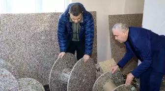 Emirdağ Kaymakamı: İşletmeler Ülke Ekonomisine Artı Değer Katıyor