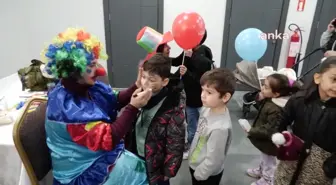 Esenyurt Belediye Başkanı Kemal Deniz Bozkurt, Sömestir Şenliği'nde miniklerle buluştu