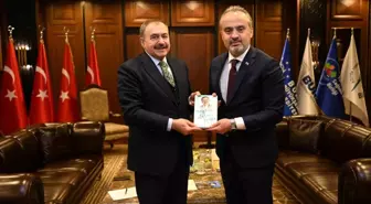 Bursa Büyükşehir Belediye Başkanı Alinur Aktaş, Eski Orman ve Su İşleri Bakanı Prof. Dr. Veysel Eroğlu'nu makamında ağırladı