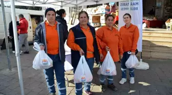 Marmaris'te Narenciye Ağaçlarından Toplanan Turunçlar Ücretsiz Dağıtıldı