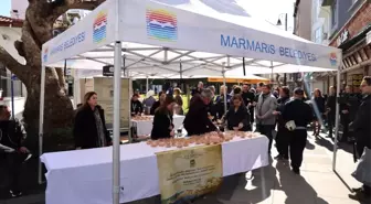 Marmaris Belediyesi Eski Başkanları Anısına Lokma Dağıttı