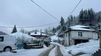 Bartın'da Kar Yağışı: 35 Köy Yolu Ulaşıma Kapandı