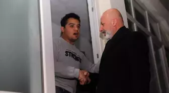 Kocasinan Belediye Başkanı Engelli Gence Akülü Araç Hediye Etti