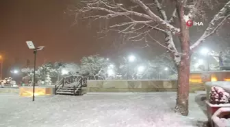 Bin 400 rakımlı Harput'ta kar yağışı eşsiz manzaralara sahne oldu