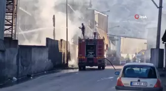 Demir çelik fabrikasında korkutan yangın