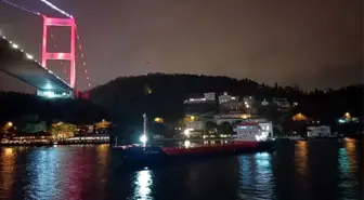 İstanbul Boğazı'nda Gemi Trafiği Çift Yönlü Olarak Askıya Alındı