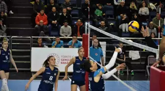 Bozüyük Belediyesi Kadın Voleybol Takımı Sakarya'ya mağlup oldu