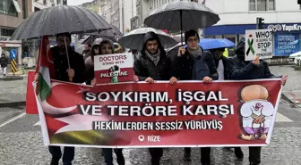 Rize'de Tıp Fakültesi Öğrencileri İsrail'in Gazze'ye Yönelik Saldırılarını Protesto Etti