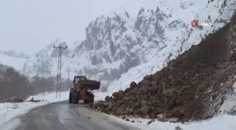 Tunceli'de Kar Yağışı Sonrası Heyelan ve Kaya Düşmesi