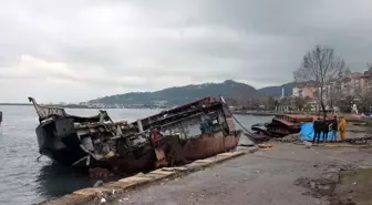 Zonguldak'ta batan gemide kayıp 7 kişinin arama çalışmaları devam ediyor