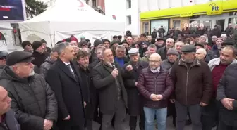 Çorum'da emekliler maaşlarına yapılan zamları protesto etti