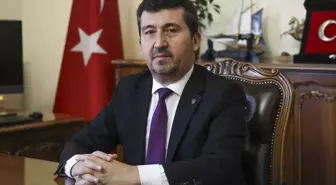 ASBÜ Rektörü Prof. Dr. Kazım Arıcan, AA'nın 'Yılın Kareleri' oylamasına katıldı