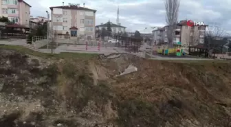 Karabük'te çocuk parkında üçüncü kez heyelan meydana geldi