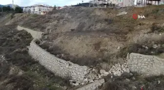 Karabük'te çocuk parkında üçüncü kez heyelan meydana geldi