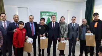 Muğla Valiliği, altyapıdaki sporculara destek vermek için 'Desteğin Rengi Yeşil Beyaz Projesi'ni başlattı