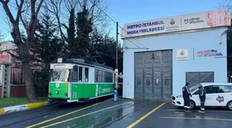 Kadıköy-Moda Tramvay Hattı'nda Trafo Merkezinde Yangın Çıktı