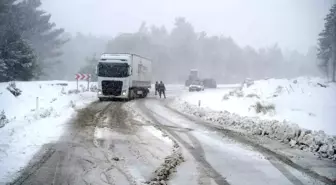 Kazdağları'nda Kar Yüksekliği Yarım Metreye Ulaştı