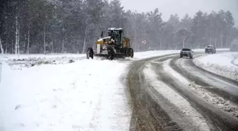 Kazdağları'nda kar yüksekliği yer yer yarım metreye ulaştı