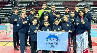 Kayseri Spor A.Ş. Spor Kulübü, Türkiye Kick Boks Şampiyonası'nda 5 altın, 1 gümüş ve 4 bronz madalya kazandı
