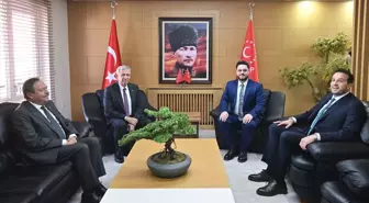 Mansur Yavaş'tan Turgut Altınok'a sosyal yardım eleştirisi: Bir problem var
