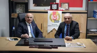 AK Parti Malatya Büyükşehir Belediye Başkan Adayı Sami Er, Depremzedeleri Ziyaret Etti