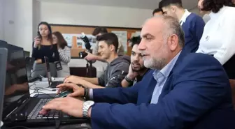 Canik Belediye Başkanı Gençlerin Yanında Olduklarını Belirtti