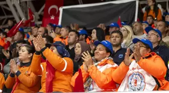 Mersin Büyükşehir Belediyesi İşçilerinin Maaşlarına Yüzde 71 Artış