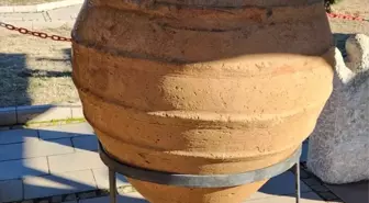 Çorum Müzesinde 1800 Yıllık Küp Sergileniyor