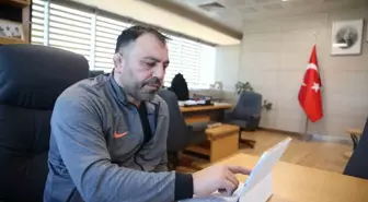 Gençlik ve Spor Bakan Yardımcısı Hamza Yerlikaya, 2023'e damga vuran fotoğraflara oy verdi