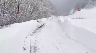 Kırklareli'nde kar kalınlığı 1 metreye ulaştı