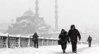 Silivri'ye kadar gelen kar İstanbul'a neden yağmıyor? Kandilli sebebini 'ısı adası' olarak açıkladı