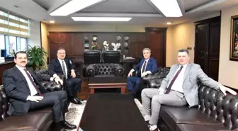 İstanbul Valisi Davut Gül, Anadolu Cumhuriyet Başsavcısı Zafer Koç'a hayırlı olsun ziyaretinde bulundu